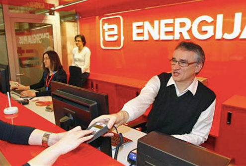 Energija plus še naprej pomaga odjemalcem / Pozitivna energija