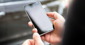 Kupci želijo učinkovitejše telefone / Foto: Pexsels
